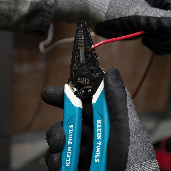 Herramienta para pelar y cortar alambre Klein-Kurve de Klein Tools, calibre 8-20 AWG - K11095SEN