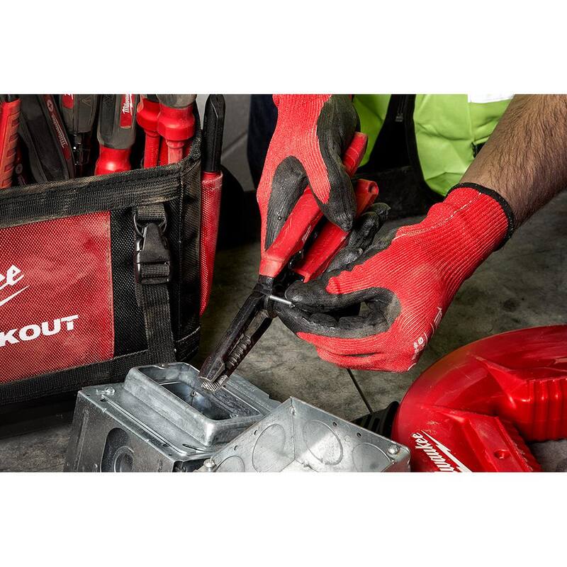 Milwaukee 9 pulgadas 7 en 1 Combinación de pelacables y cortadores de alambre y destornillador de 13 en 1 con mango acolchado - 48-22-3078-48-22-2880