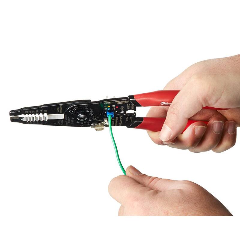 Desnudadores de cable y pinzas para electricistas de combinación de 2 piezas de Milwaukee de 7.75 pulgadas con pinzas multiusos - 48-22-3079-48-22-6579.