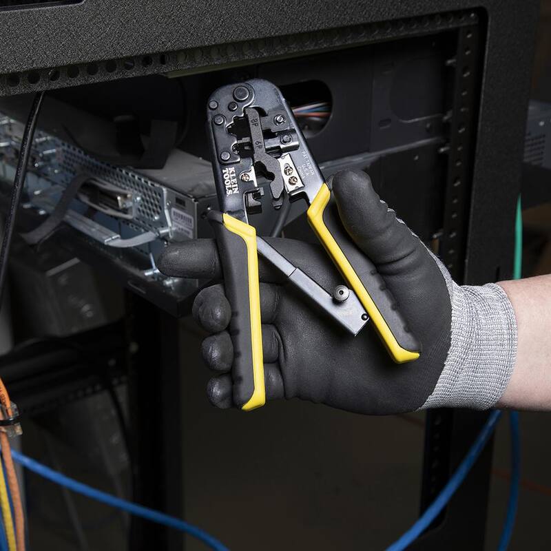 Herramienta de engarzado, pelado y corte para cables de datos con trinquete de Klein Tools, Ethernet RJ45, Datos/Voz/Video - VDV226011SEN