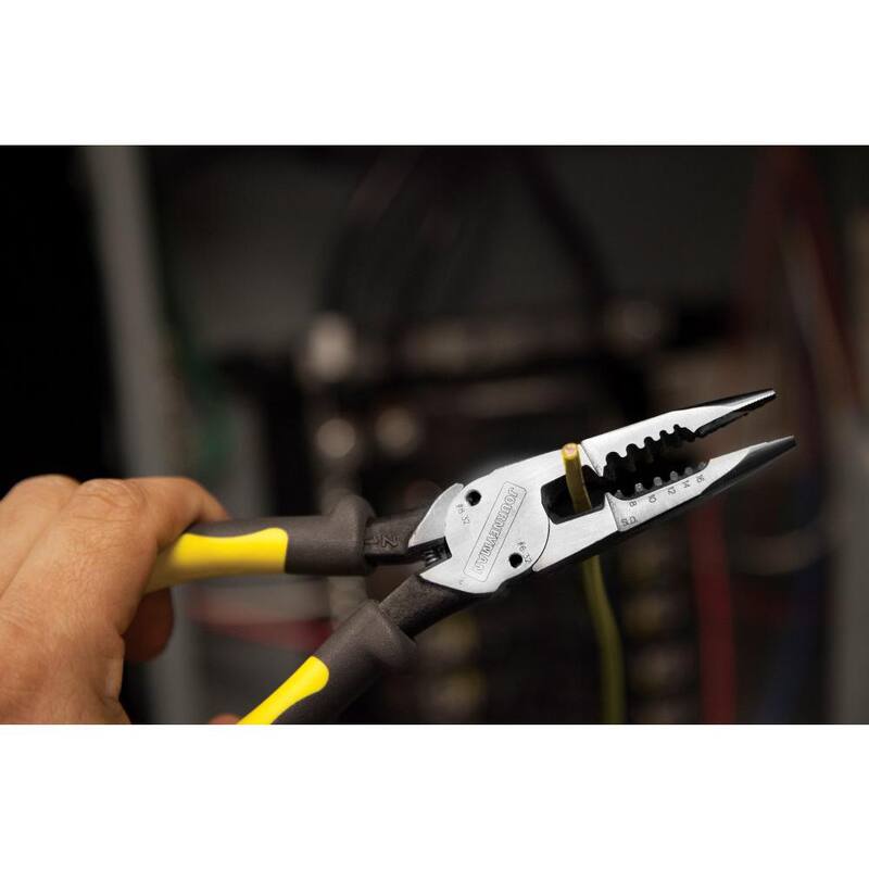 Klein Tools 8-3/8 pulgadas. Pinzas multiusos con resorte - J2068CSEN