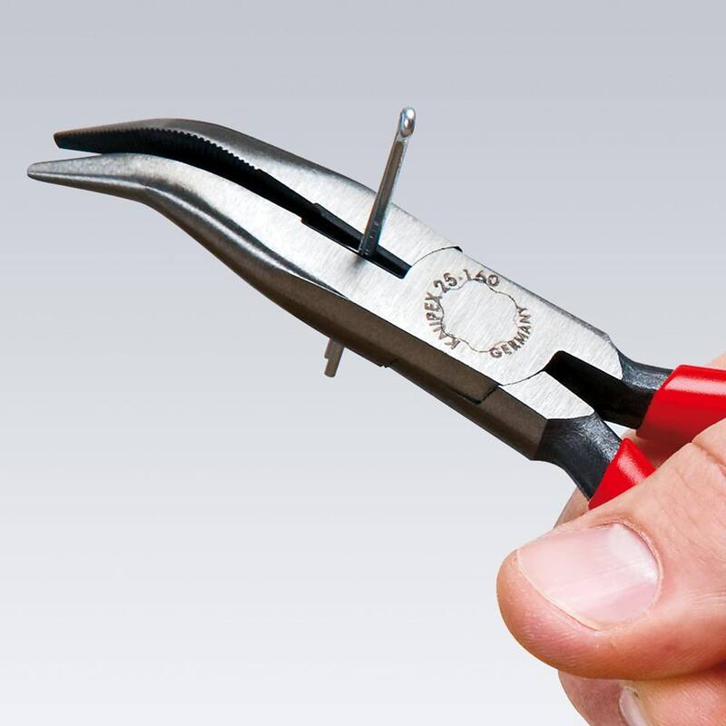 KNIPEX 6-1/4 pulgadas Largo alicates de punta larga en ángulo con cortador - 25 21 160