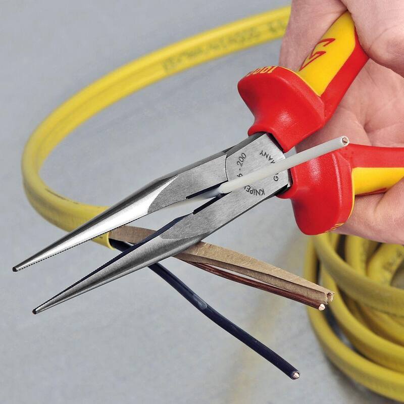 KNIPEX Alicates de Nariz Larga de Acero Forjado de Alta Resistencia de 8 pulgadas con filo de corte de 61 HRC y aislamiento de 1,000 voltios - 26 18 200 SBA