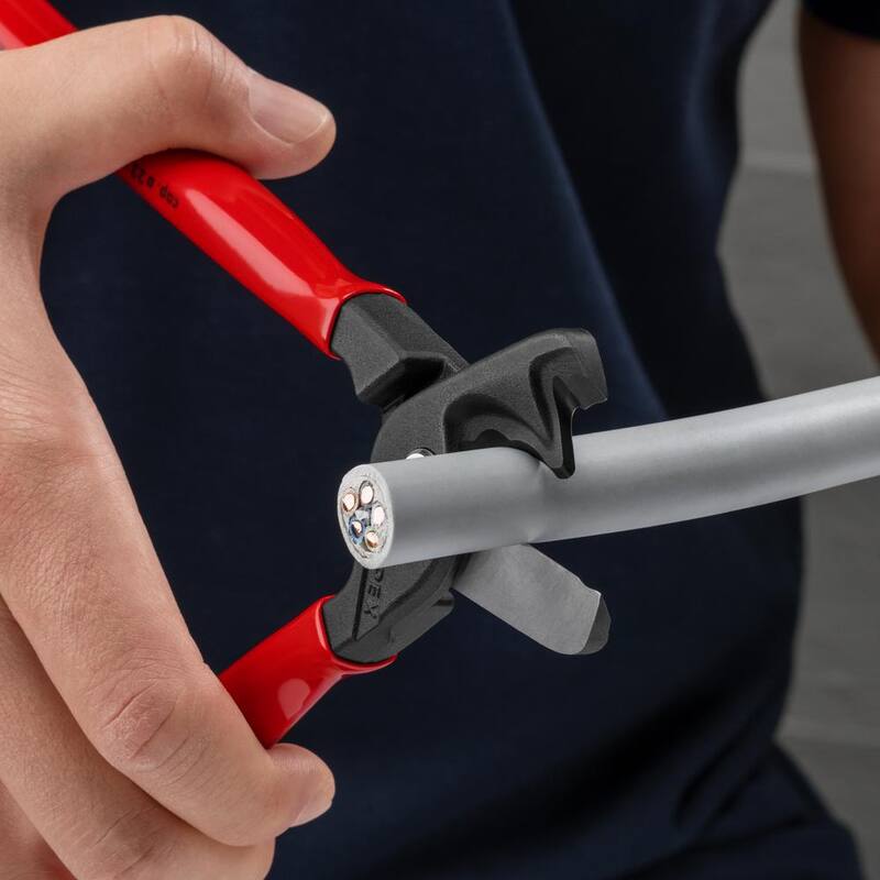 Pinzas cortadoras de cables StepCut XL de 9 pulgadas KNIPEX - 95 11 225