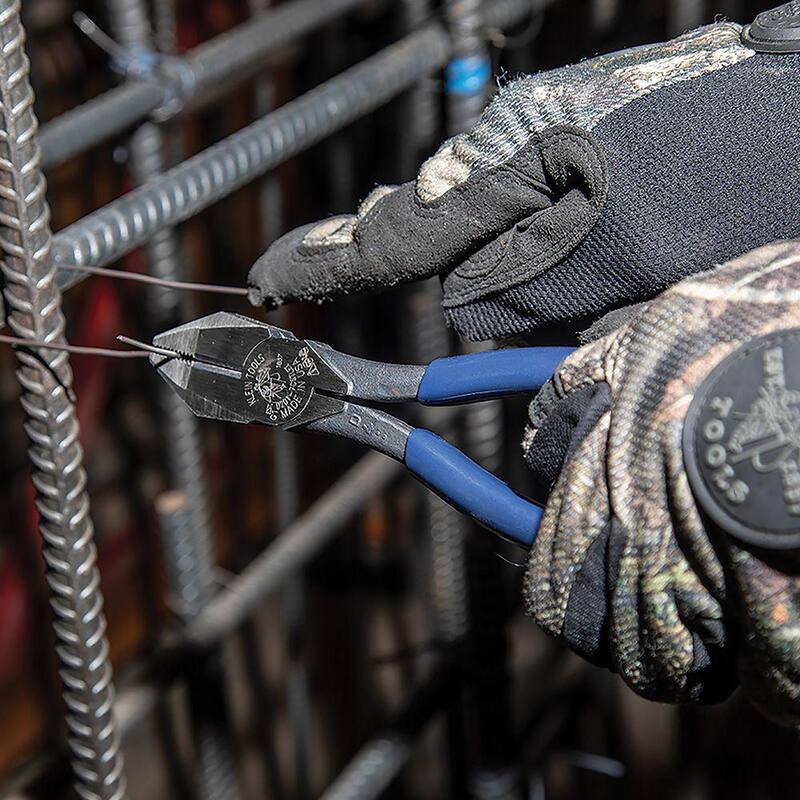 Herramientas Klein 9 pulgadas. Pinzas de armado con varilla para trabajadores de hierro, mano izquierda, resorte cargado - D201-7CSTLFT
