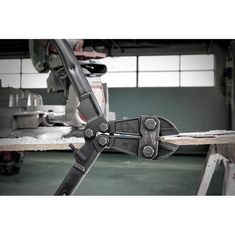 Milwaukee 30 pulgadas Cortador de pernos con capacidad de corte máximo de 1/2 pulgada - 48-22-4031