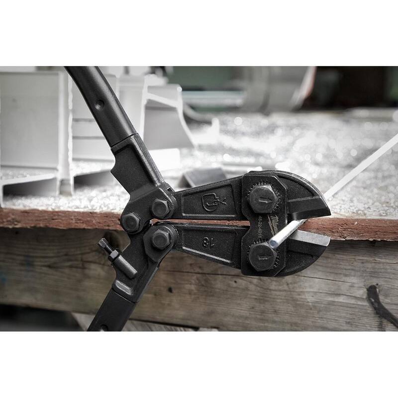 Cortador de pernos de 18 pulgadas de Milwaukee con capacidad máxima de corte de 3/8 de pulgada con cortador de cable de utilidad de 17 pulgadas (2 piezas) - 48-22-4018-48-22-4016.