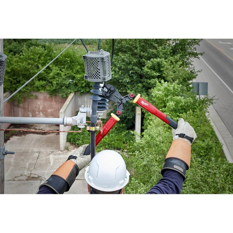 Delantal de herramientas aéreas para trabajadores en líneas eléctricas de Milwaukee con corta pernos de fibra de vidrio de 24 pulgadas con mangos rotativos PIVOTMOVE (2 piezas) - 48-22-4224-48-22-8290.