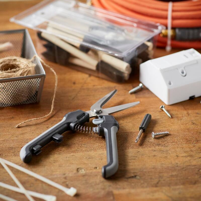 Abre paquetes dos en uno Fiskars Everyday - 1067273.