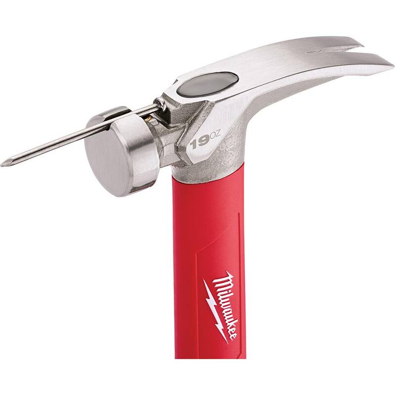 Martillo de mango de poli/fibra de 19 oz con cara lisa de Milwaukee y barra de palanca de 15 pulgadas - 48-22-9316-48-22-9035