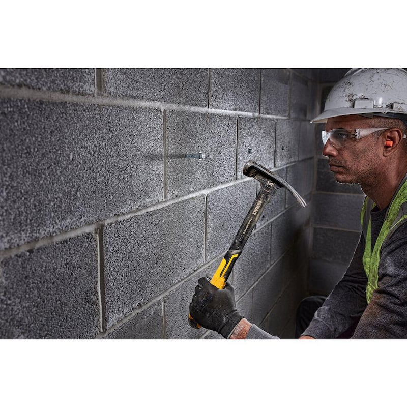DEWALT 14 oz. Martillo de soldadura Mig de acero - DWHT51138X