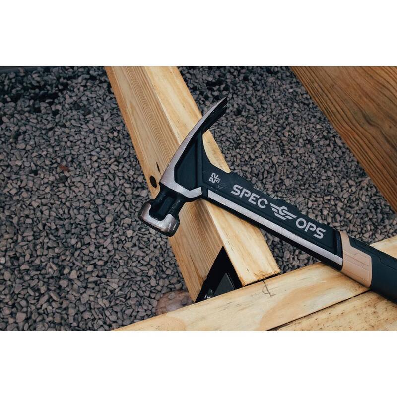 Martillo de carpintería de cara fresada SPEC OPS de 22 oz, mango de acero - SPEC-M22CF