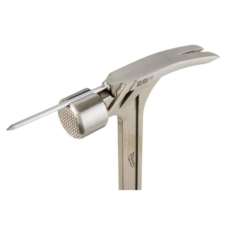 Martillo de armazón con cara ranurada de 28 oz. de Milwaukee con barra de palanca de 12 pulgadas - 48-22-9029-48-22-9034