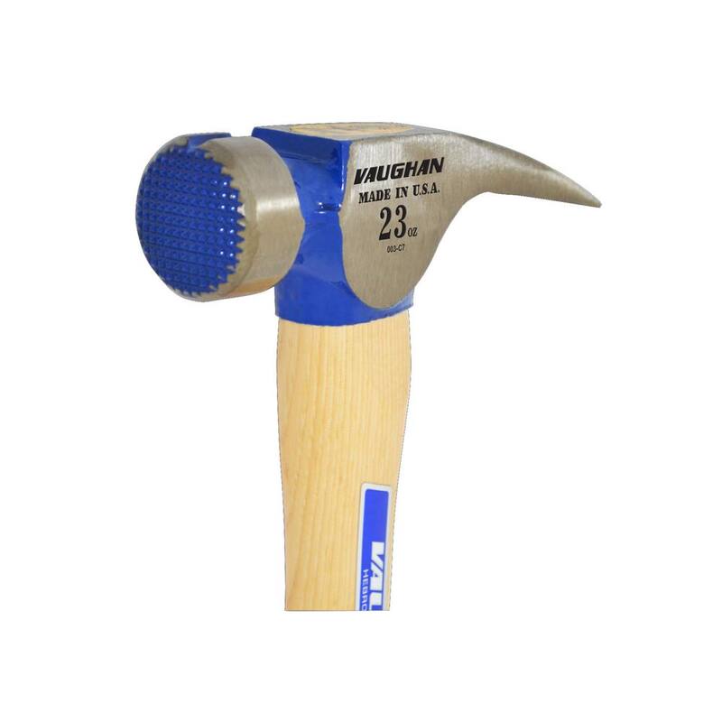 Martillo de construcción Vaughan de 23 oz con cabeza estriada y mango de madera dura de 17 in. - CF1