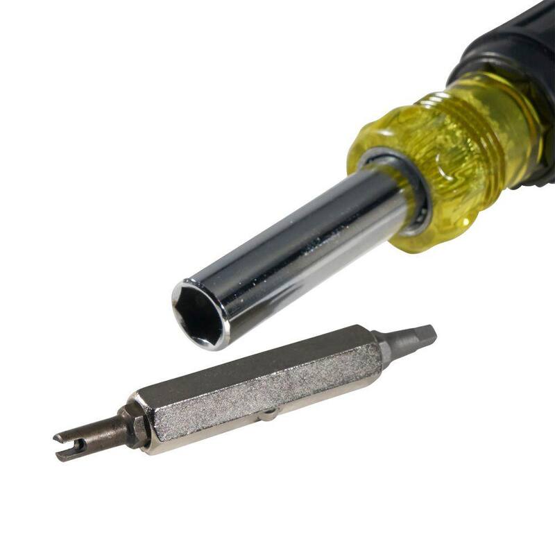 Herramienta de múltiples puntas y destornillador de 11 en 1 de Klein Tools con herramienta para válvula Schrader - Mango con agarre acolchonado - 32527