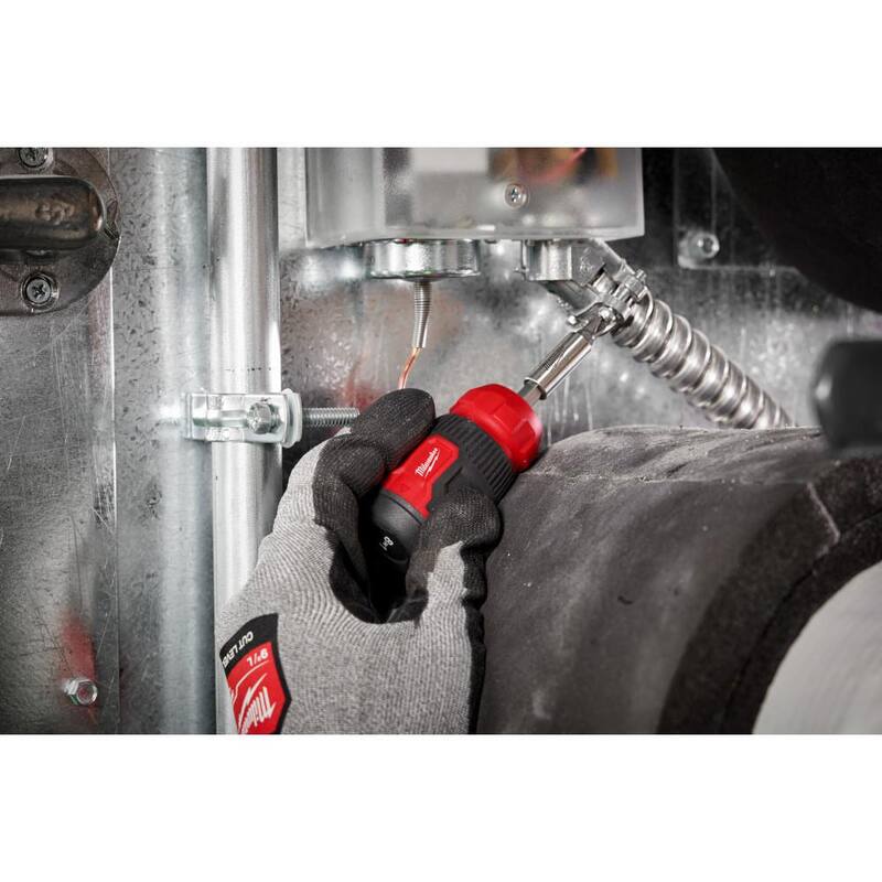 Milwaukee 8-en-1 Destornillador Multibit Compacto con Cuchillos Utilitarios Plegables Fastback 6-en-1 con Hoja de Uso General (2 Piezas) - 48-22-2910-48-22-1505
