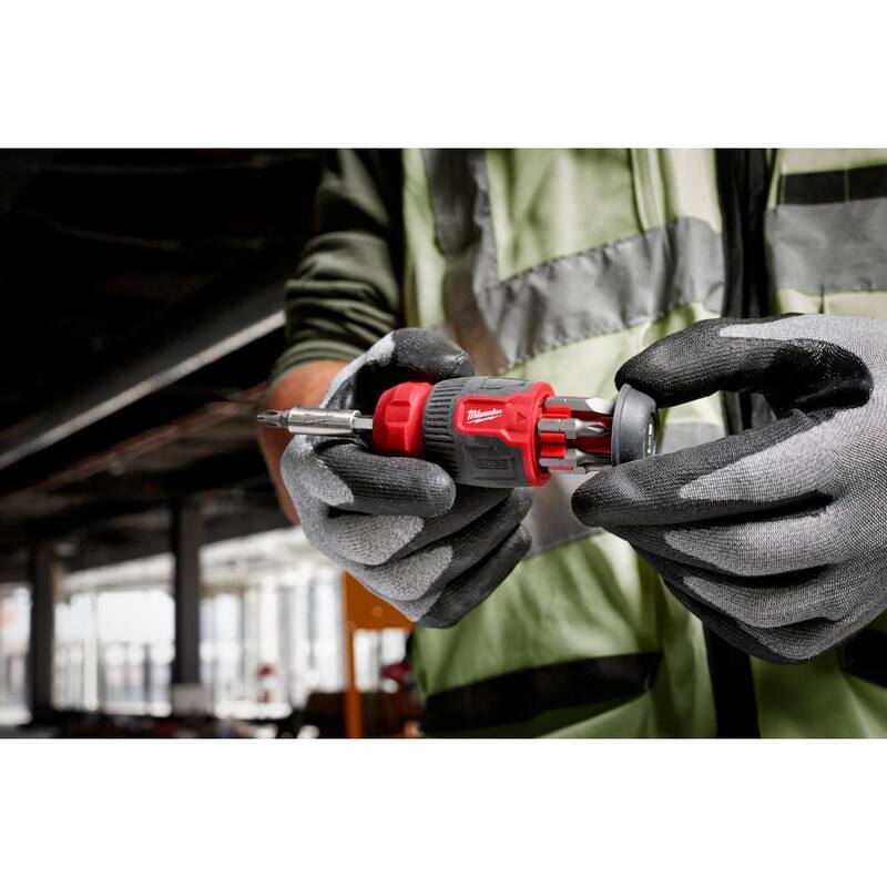 Milwaukee 8-en-1 Destornillador Multibit Compacto con Cuchillos Utilitarios Plegables Fastback 6-en-1 con Hoja de Uso General (2 Piezas) - 48-22-2910-48-22-1505