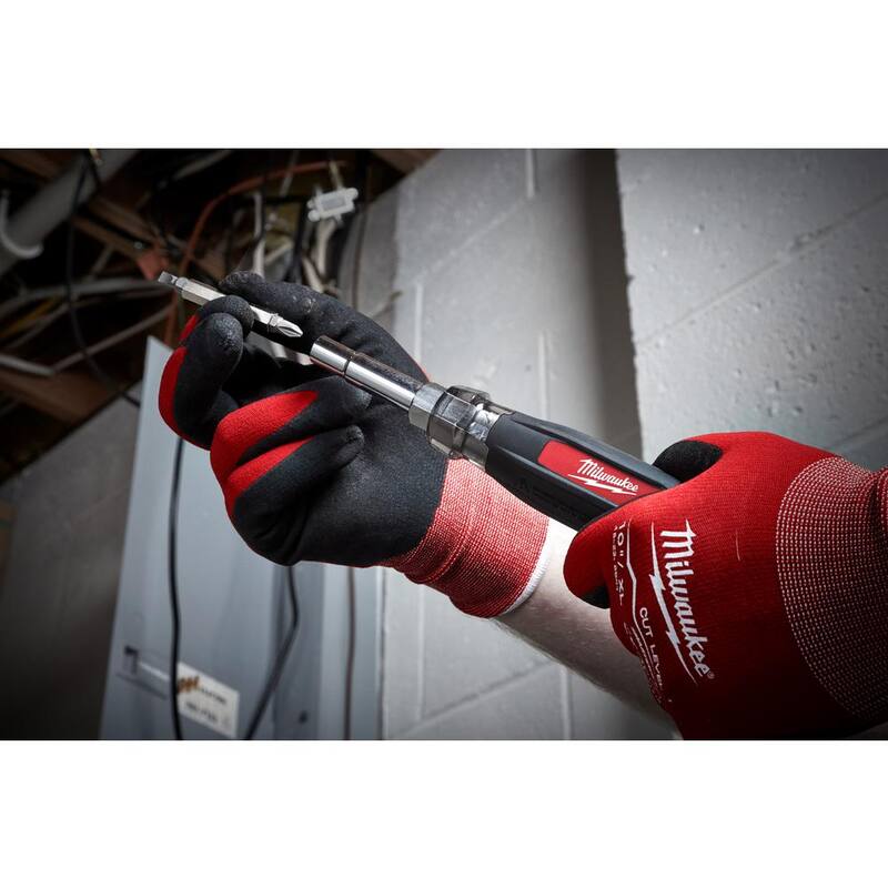 Milwaukee Destornillador con Punta Múltiple de 13 en 1 con Grip Acolchonado y Puntas Schrader (Paquete de 2) - 48-22-2881-48-22-2881.