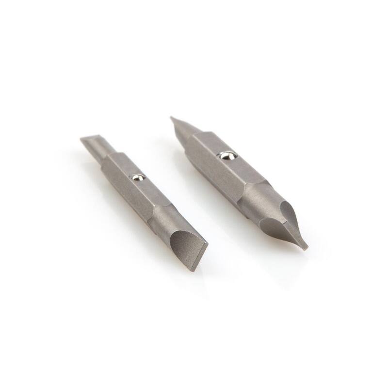 Desarmador de punta plana 6 en 1 TEKTON (3/16 pulg. x 1/4 pulg., 1/8 pulg. x 5/16 pulg., negro) - DMS14008