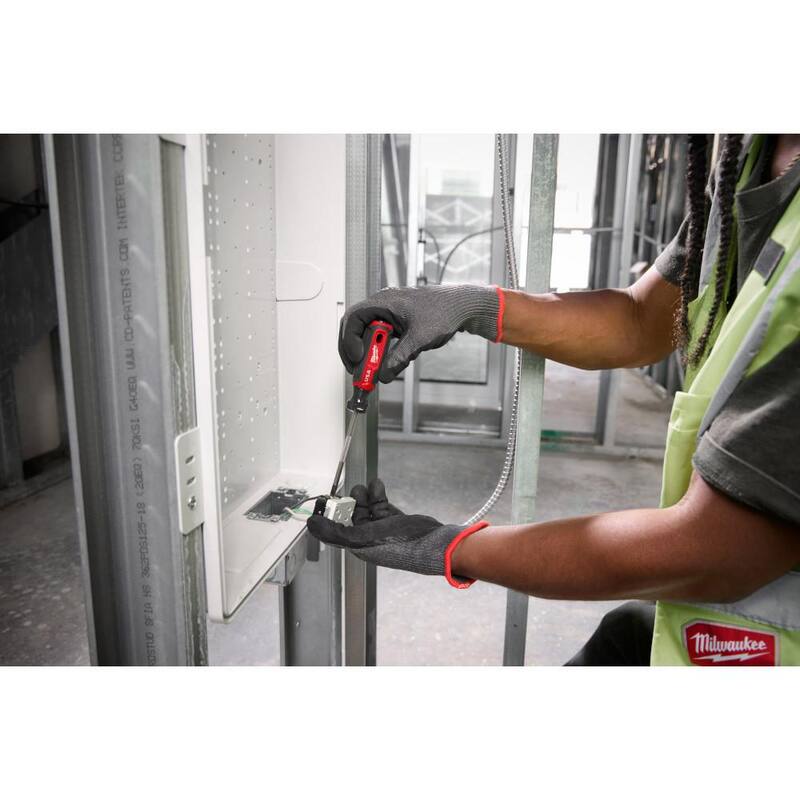 Destornillador Milwaukee de 4 pulgadas #2 ECX con agarre acolchonado - MT216