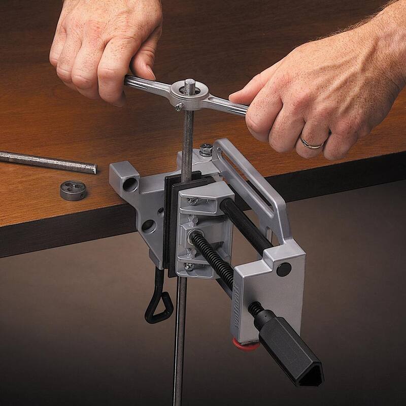 Wolfcraft Prensa de taladro con liberación rápida de 4 posiciones y tornillo de banco resistente con accesorio de mesa - 3410405