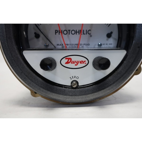 Dwyer Photothelic 18 020InH2O 120VAc Pressure Switch - 3020