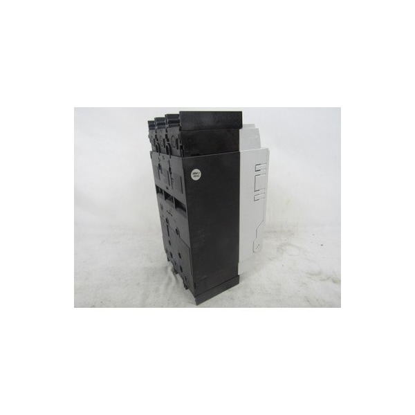 Eaton Molded Case Breakers MCCBs NZMN2 3P 25A 440V 50/60Hz 3Ph - NZMB2-AF25-BT-NA