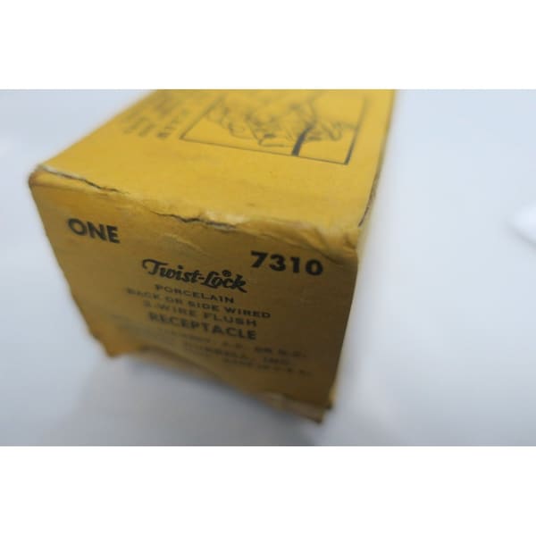 Hubbell Wiring Device-Kellems Locking Receptacle, Non-NEMA, 20 A, 125/250V AC, Three Phase, 3 Pole, Screw Terminals - 7310