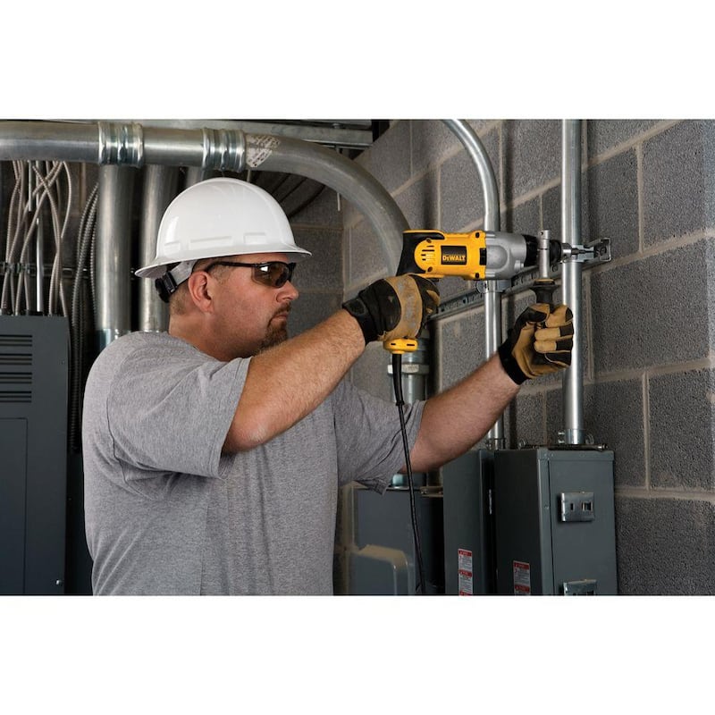 DEWALT Taladro percutor a pistola reversible de velocidad variable de 1/2 pulgadas y 10 amperes - DWD520