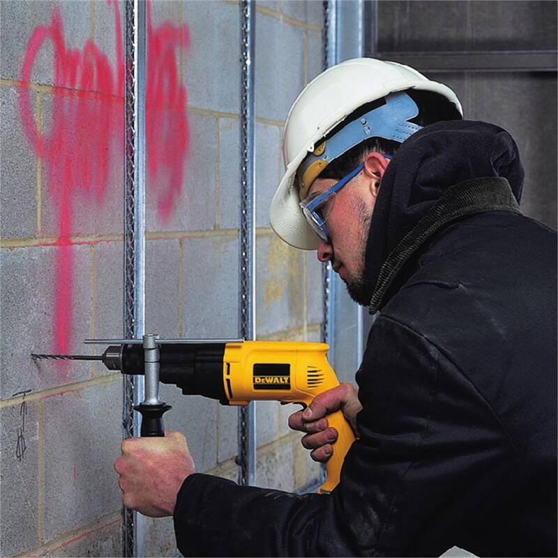 DEWALT Taladro percutor de doble rango de velocidad variable y reversa de 7.8 amperios y 1/2 pulgadas - DW505