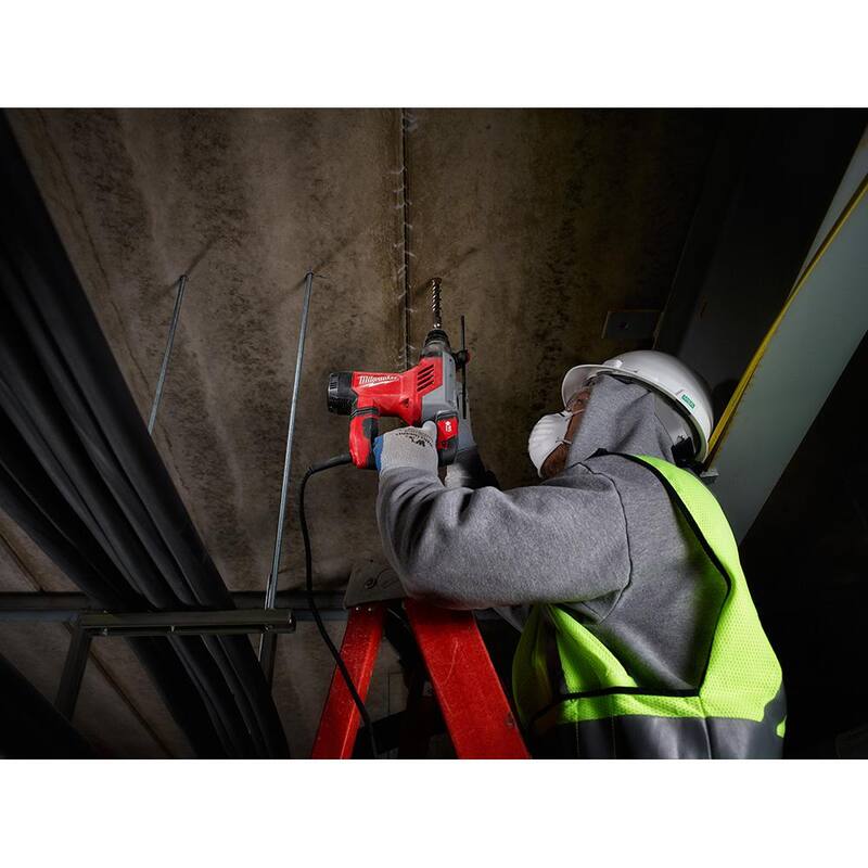 Martillo rotativo con cable SDS-Plus de 1-1/8 pulg. Milwaukee - 5268-21.