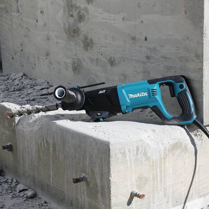Martillo rotativo Makita de 8 amperes y 1 pulgada con cable SDS-Plus para concreto/mampostería y tecnología AVT (Tecnología Anti-Vibración), con estuche rígido para mango - HR2641