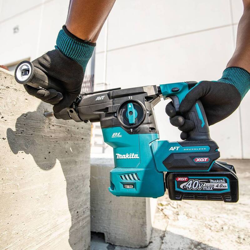 Martillo rotativo inalámbrico sin escobillas Makita 40V max XGT de 1-3/16 pulgadas, kit con AFT, Capacidad AWS (4.0Ah) - GRH08M1