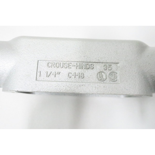 Crouse Hinds STAINLESS C 1-1/4IN CONDUIT OUTLET BODIES AND BOX - C448