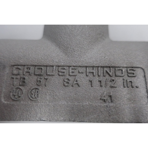 Crouse Hinds Box Of 2 1-1/2in Conduit Outlet Bodies and Box - TB57 SA