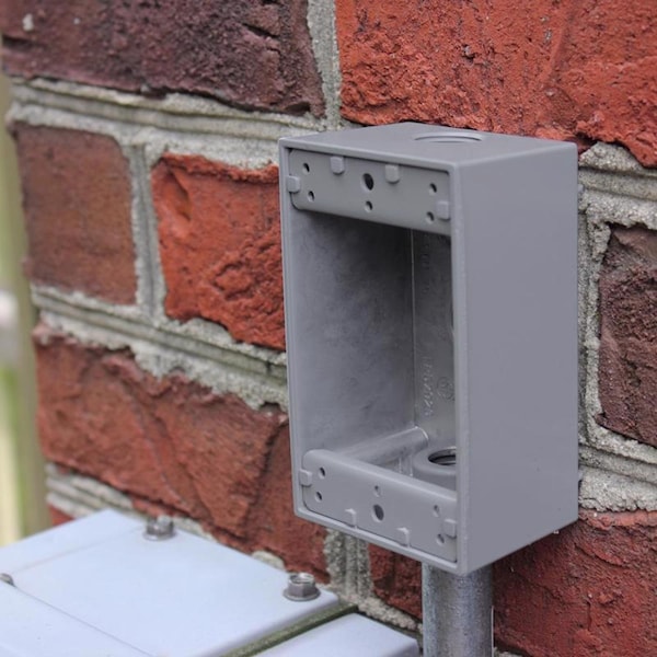 Sigma Engineered Solutions Outlet Box, 1 Gang, Die-Cast Metal - 14250