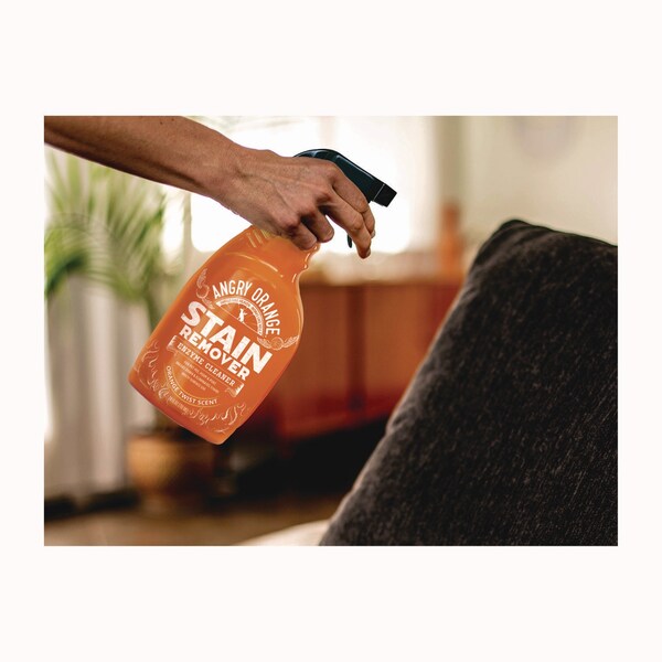 Angry Orange Pet Odor Eliminator Spray, Orange Twist Scent, 24 oz Spray Bottle - AORCITRUS24OZFG