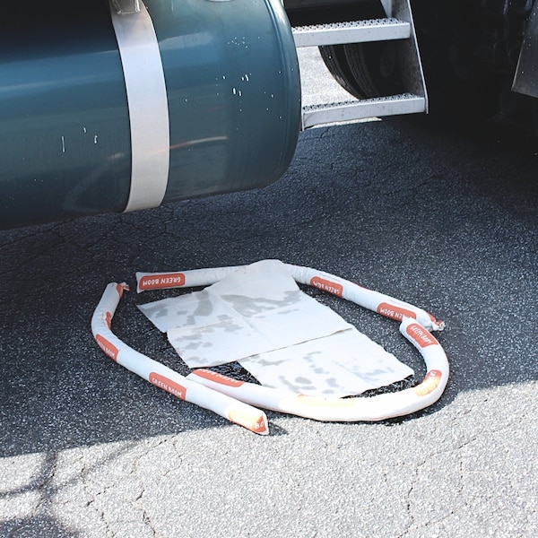 Green Boom Sorbent Pad, 40 gal, Fuels, Oils, Beige, Cotton - M2015