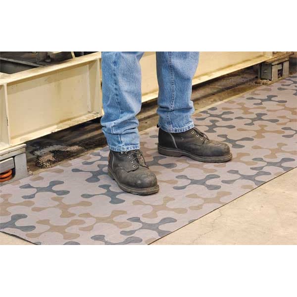Spilhyder Sorbents, 64 gal, 16 in x 150 ft, Universal, Camouflage, Polypropylene - DS-94BX