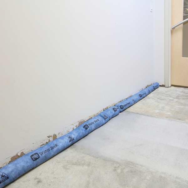 Pig Sorbents, 70 gal, 3 in x 4 ft, Water, Blue, Polypropylene - WTR018