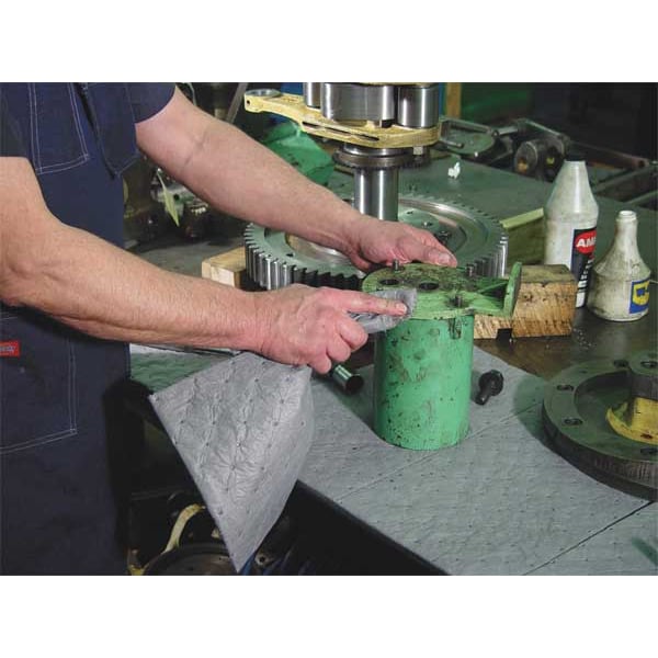 Brady Sorbents, 26 gal, 15 in x 19 in, Universal, Gray, Polypropylene - MRO100
