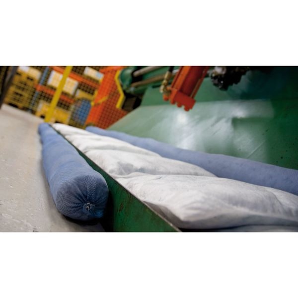 Spilfyter Sorbents, 5 gal, 8 in x 17 in, Oil, White, Polypropylene - M-66