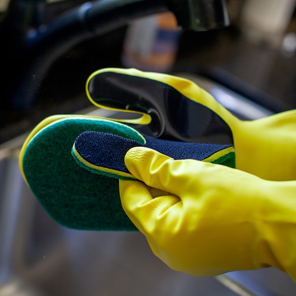 Popular Life Kleen Mitt, Medium Grade Scouring Pad, Green Mitt, Right Hand - PL-MS-KMGM-3-RHGL