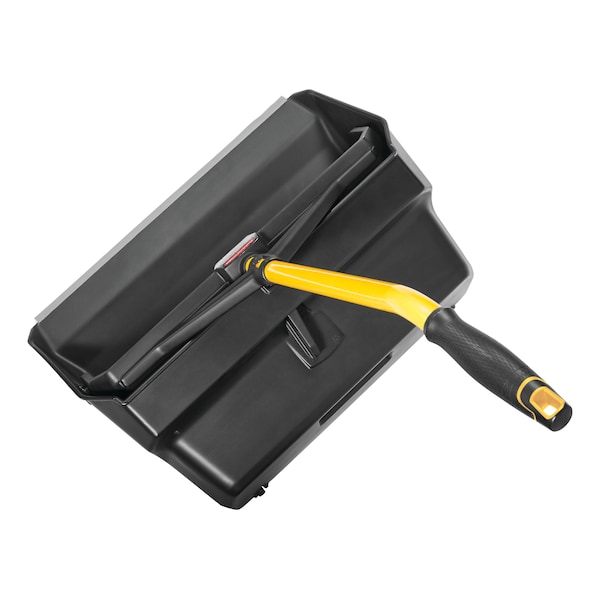 Rubbermaid Commercial Maximizer Wet/Dry Debris Pan, 16.875" Wide, Plastic - 2018806