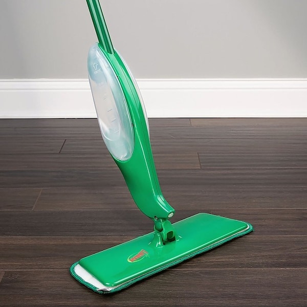 Libman Freedom Series 4002 Spray Mop, 18 oz Bottle, Microfiber Mop Head, Green Mop Head, 49 in L - 1714/4002