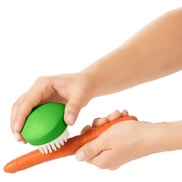 Oxo International Good Grips Vegetable Brush, 3.3 in OAL, Nylon Trim, Non-Slip Grip Handle, Nylon Handle - 33781
