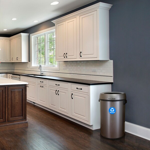 Alpine Industries Trash Can, Stainless Steel Brushed, Stainless Steel/Plastic - ALP470-65L-R