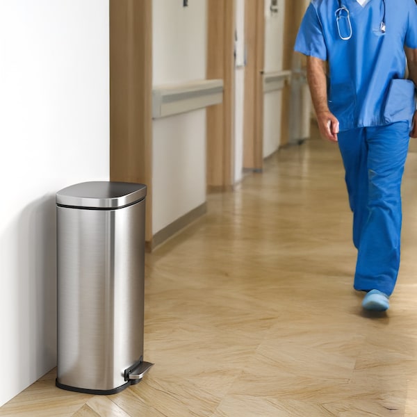 Hls Commercial 8 gal Trash Can, Silver, Stainless Steel - HLSS08R