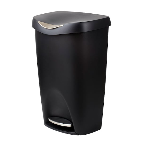 Umbra Umbra Brim 13 gal Black Plastic Step On Wastebasket - 084200-047