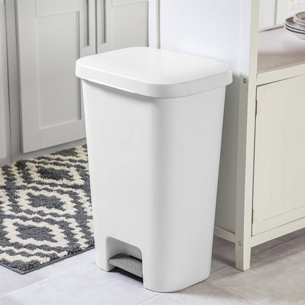 Sterilite COLORmaxx Trash Can with Lid, 11.9 gal Capacity, Plastic, White, Textured, Step-On Lid Closure - 10698004
